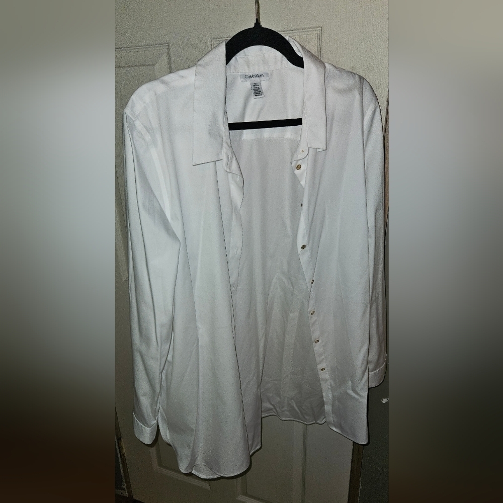 Women's Classic White Shirt